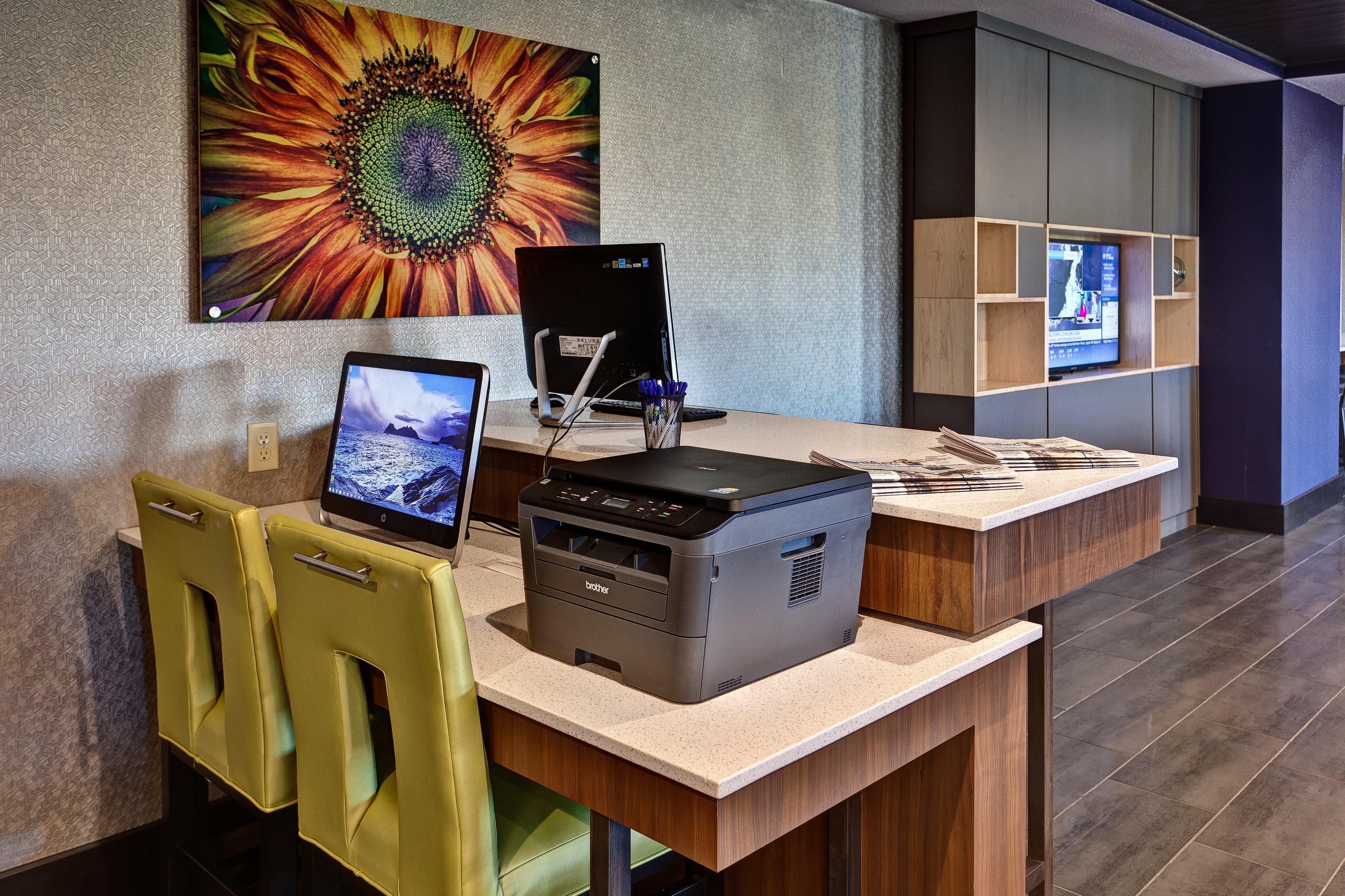 Holiday Inn Express Hutchison By Ihg Hutchinson Buitenkant foto